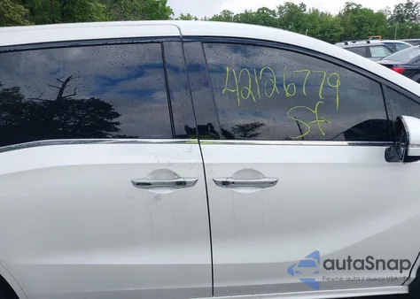 2018 Honda Odyssey Elite z USA, uszkodzony, nr VIN 5FNRL6H94JB008108